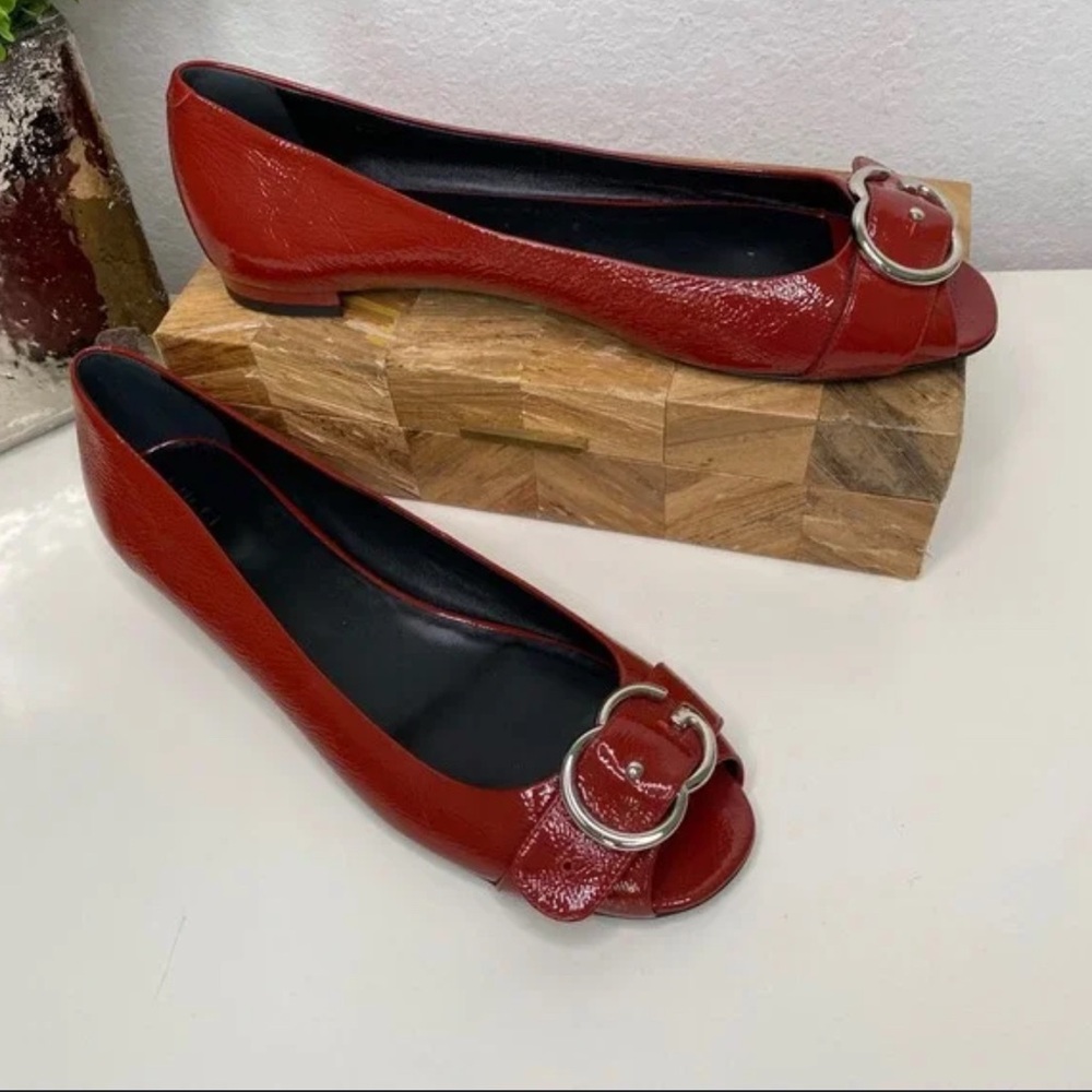 Gucci Salandia Peep Toe Flats/Red Patent Silver Interlocking G hardware Size 39